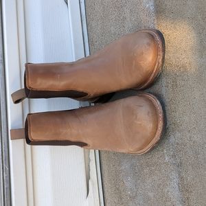 Nisolo Carmen Chelsea Boot in Almond 8.5